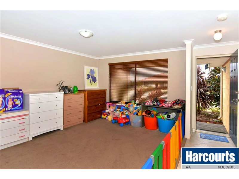 8 Burwood Road, Australind WA 6233