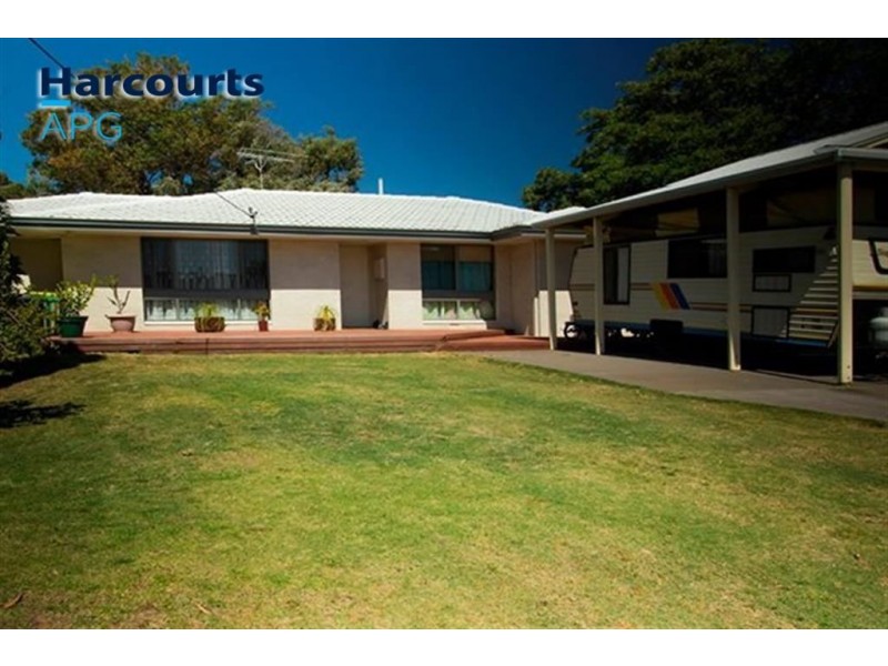 20 Dunbarton Way, Withers WA 6230