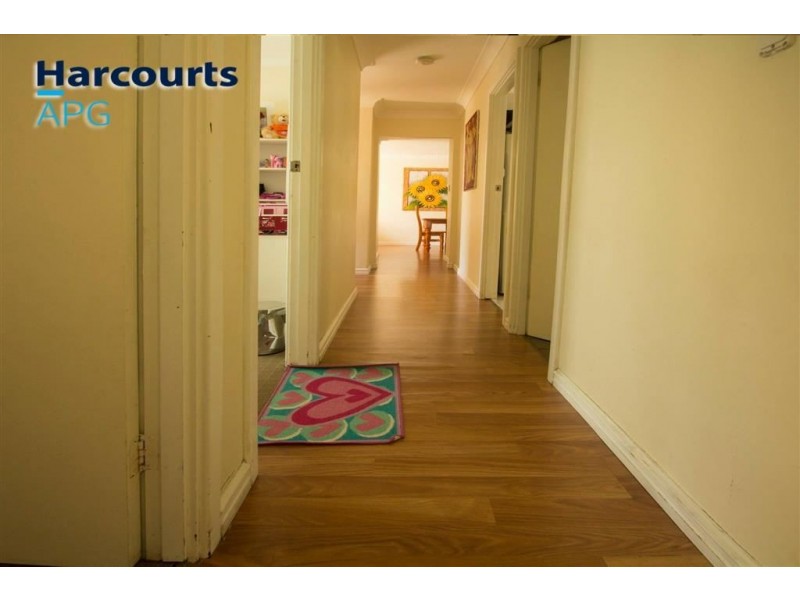 20 Dunbarton Way, Withers WA 6230