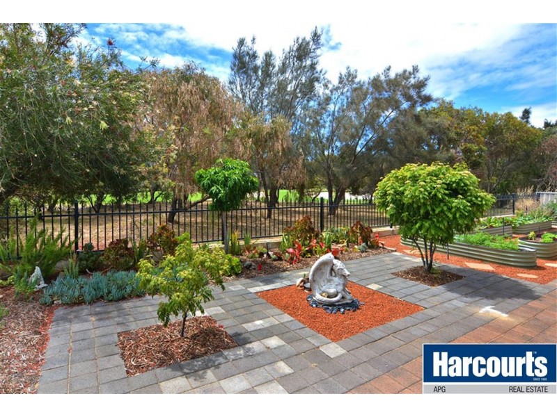 14 Birkdale Place, Pelican Point WA 6230