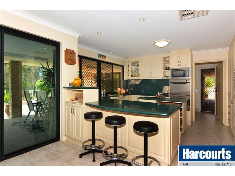 14 Birkdale Place, Pelican Point WA 6230