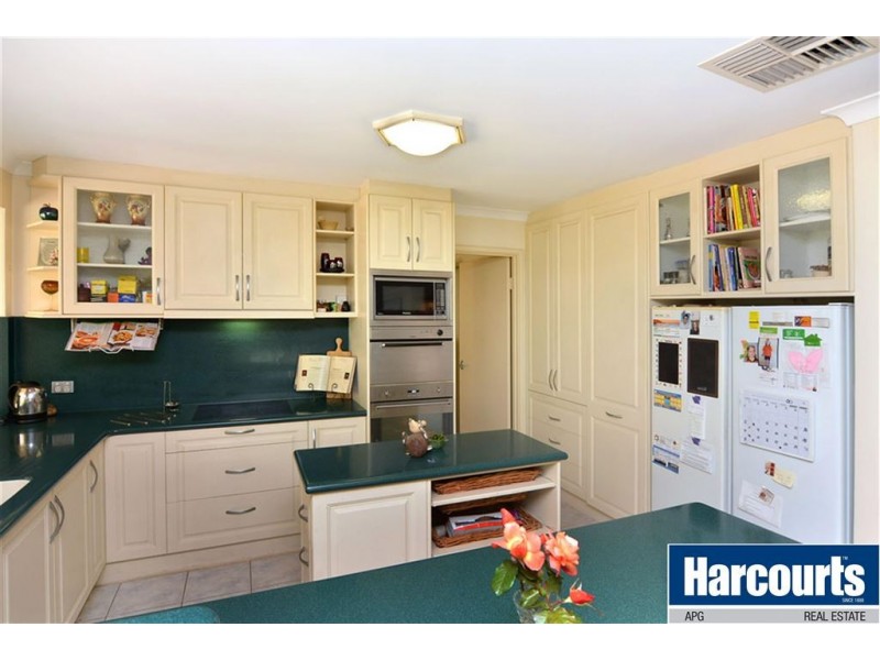 14 Birkdale Place, Pelican Point WA 6230