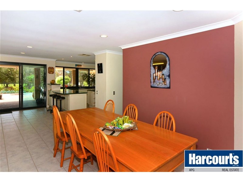 14 Birkdale Place, Pelican Point WA 6230