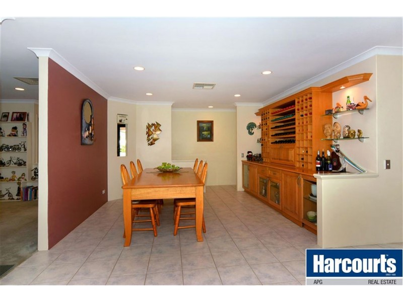 14 Birkdale Place, Pelican Point WA 6230