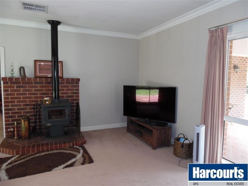 19 Manea Drive, Gelorup WA 6230