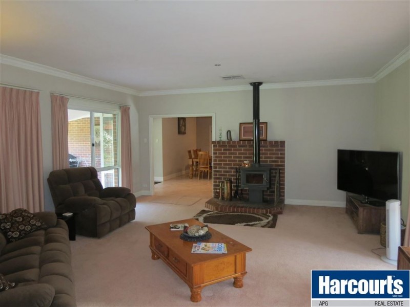 19 Manea Drive, Gelorup WA 6230