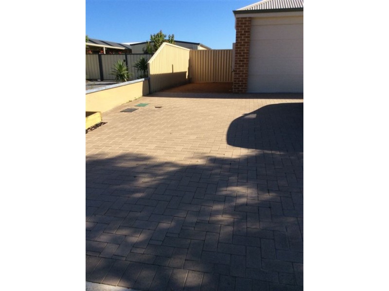 2 Nepeon Turn, Millbridge WA 6232