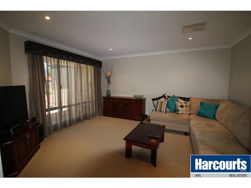 14 Tanzanite Road, Australind WA 6233