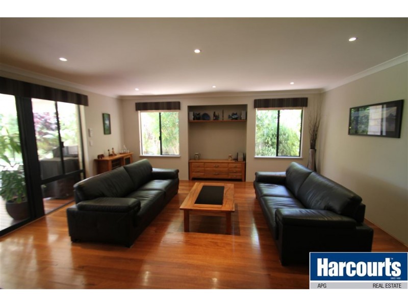 14 Tanzanite Road, Australind WA 6233