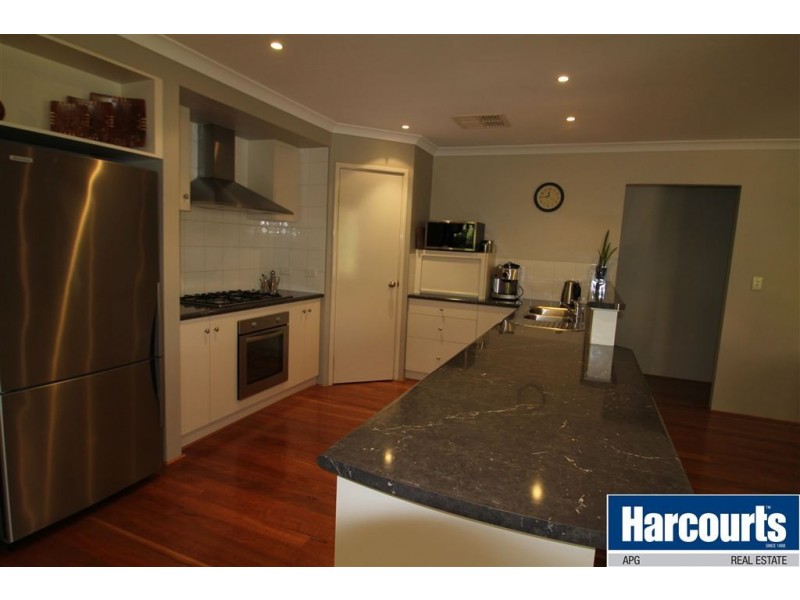 14 Tanzanite Road, Australind WA 6233