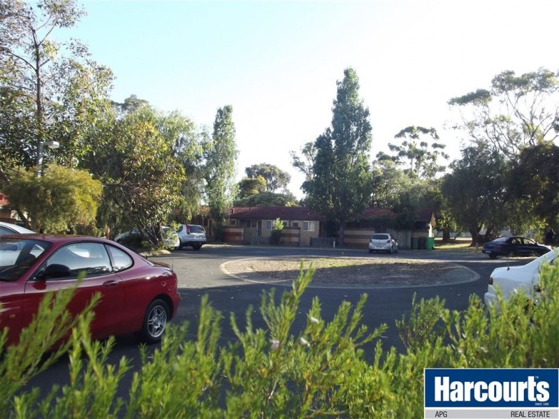 16D Stallard Place, Withers WA 6230