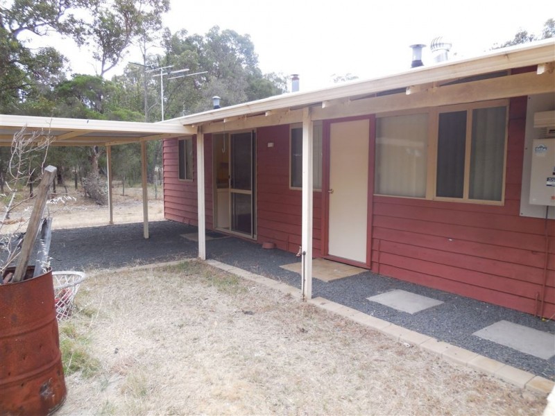 30 Leeward Road, Australind WA 6233