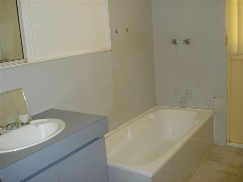 30 Leeward Road, Australind WA 6233