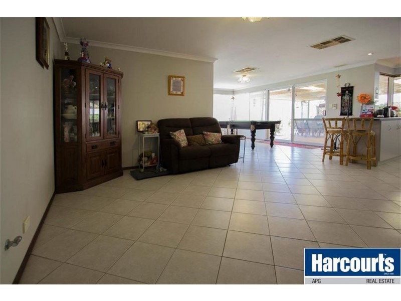 5 Cook Place, Australind WA 6233