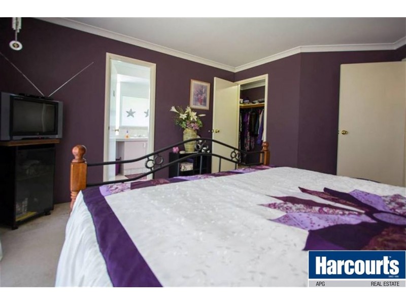 5 Cook Place, Australind WA 6233