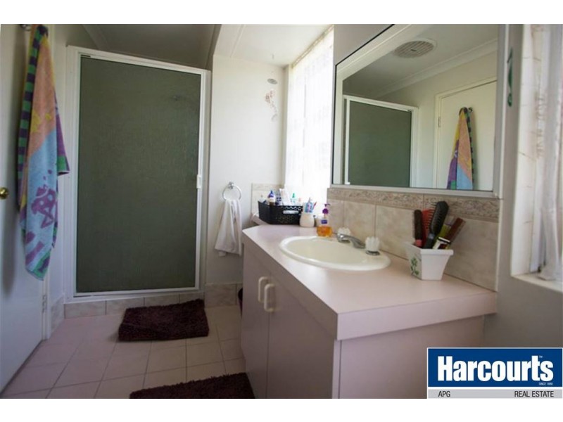 5 Cook Place, Australind WA 6233