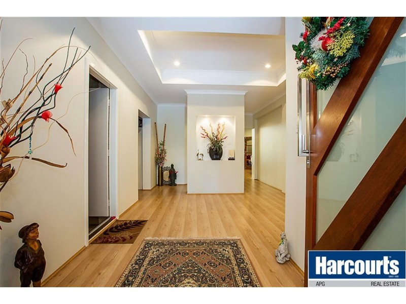 20 Polwarth Cct, Eaton WA 6232