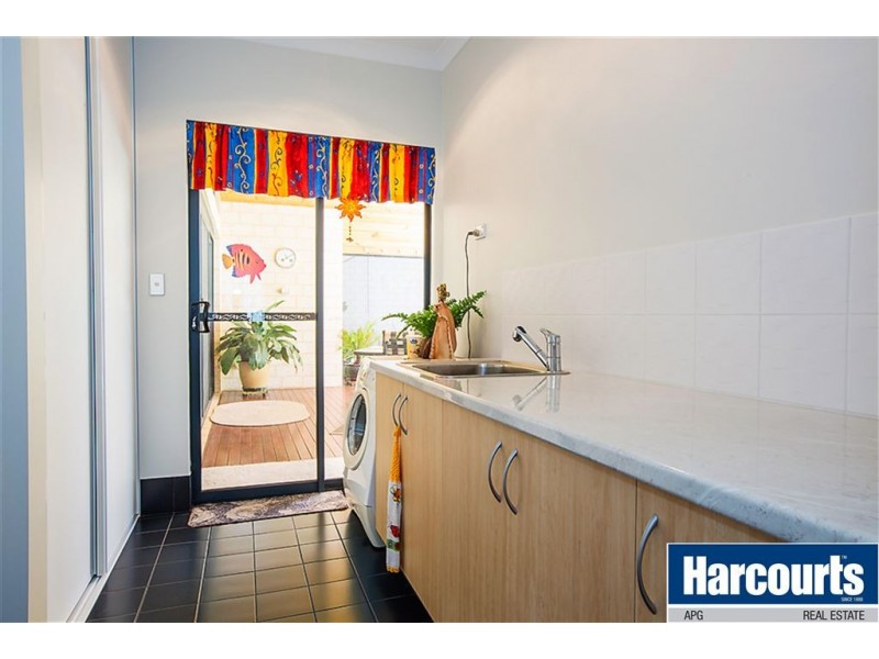 20 Polwarth Cct, Eaton WA 6232