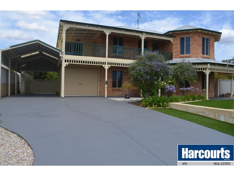 49 Parkfield Way, Australind WA 6233