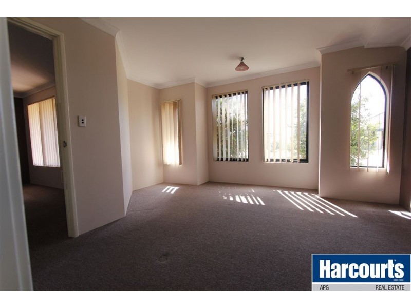 13 Serpentine Way, Usher WA 6230