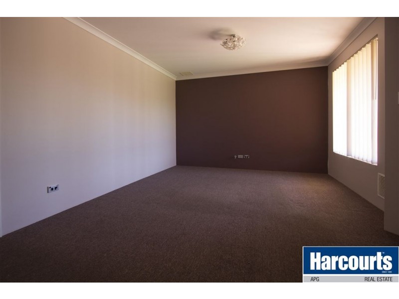 13 Serpentine Way, Usher WA 6230
