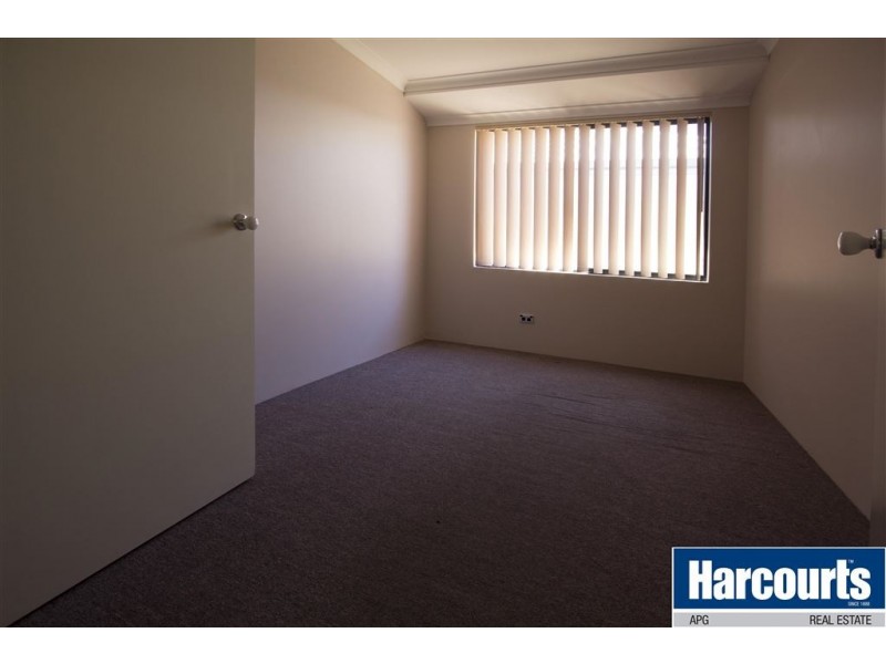 13 Serpentine Way, Usher WA 6230