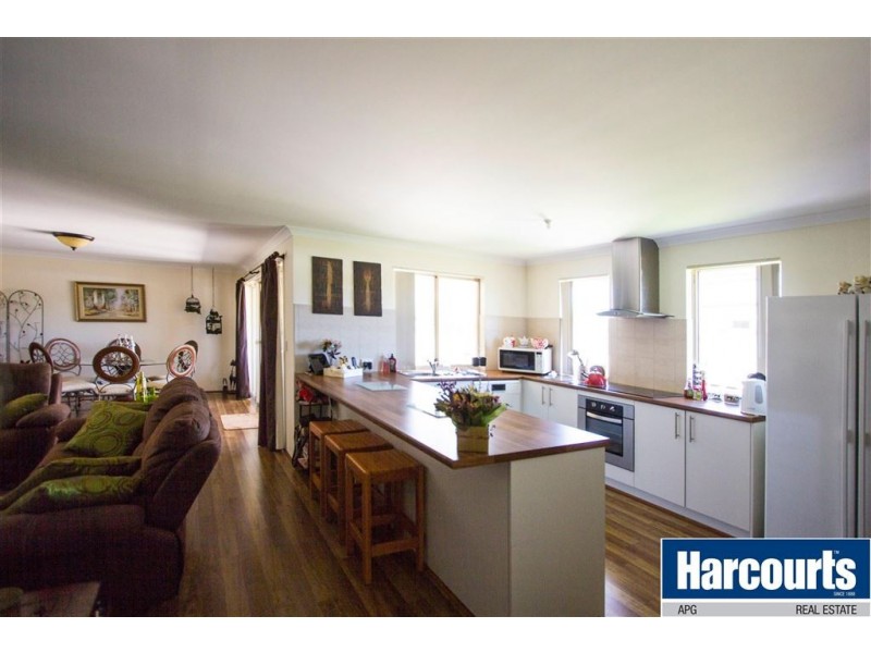 6 Acona Place, Binningup WA 6233