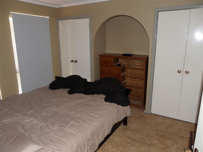 10 Montgomery  Drive, Eaton WA 6232