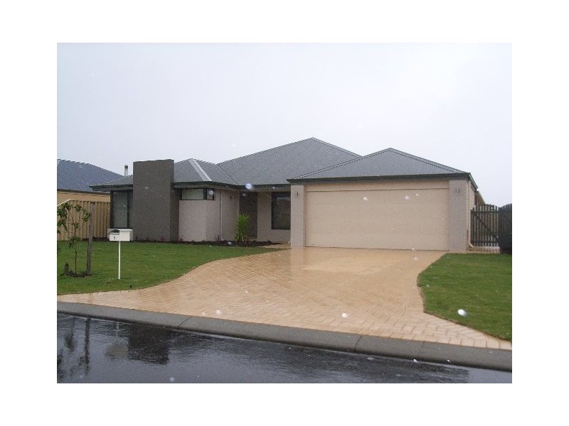 5 Hotham Way, Eaton WA 6232