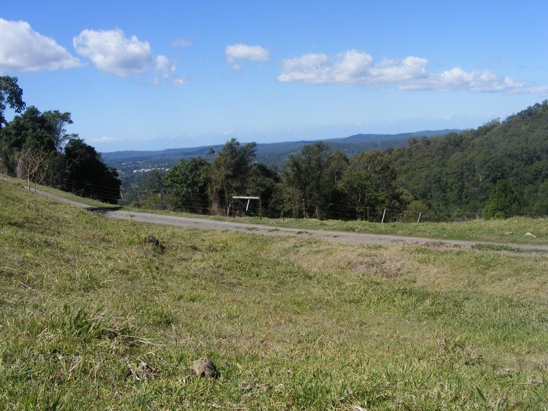 Hunchy QLD 4555