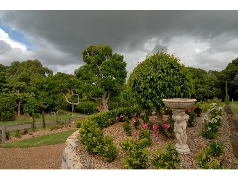 51 Murer Drive, Maleny QLD 4552
