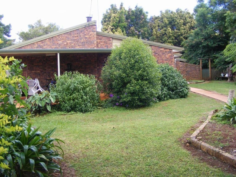 25 Post Office Road, Mapleton QLD 4560