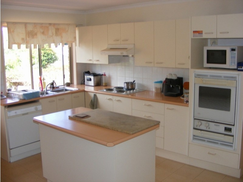 25 Post Office Road, Mapleton QLD 4560