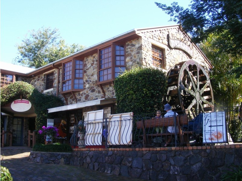 180 Main Street, Montville QLD 4560