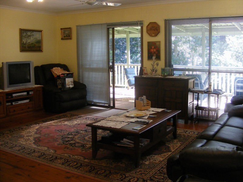 27 Carrington Drive, Flaxton QLD 4560