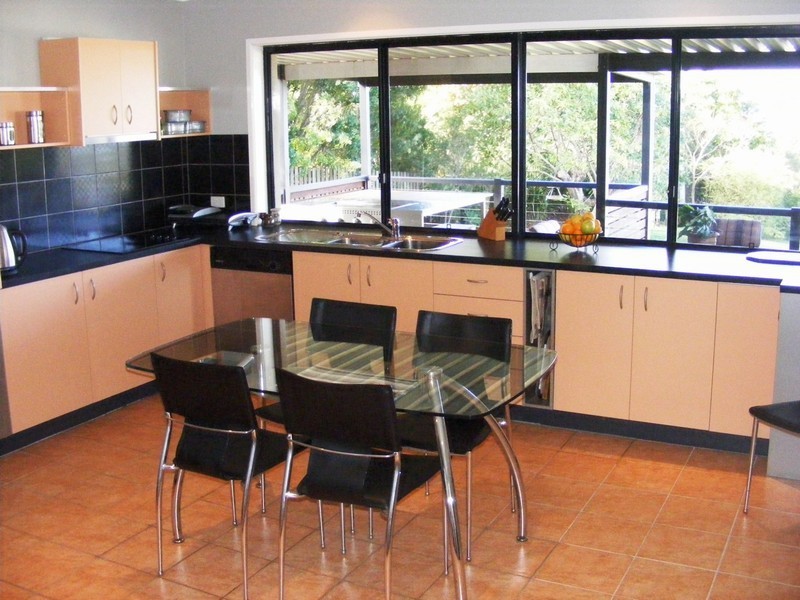 38 Post Office Road, Mapleton QLD 4560