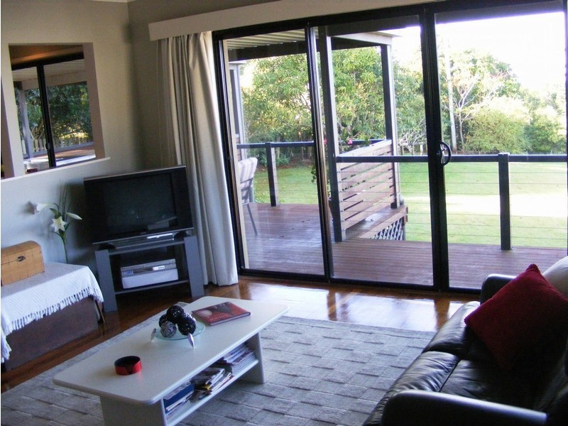 38 Post Office Road, Mapleton QLD 4560
