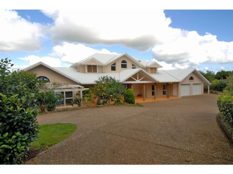 511 Mountain View Road, Maleny QLD 4552