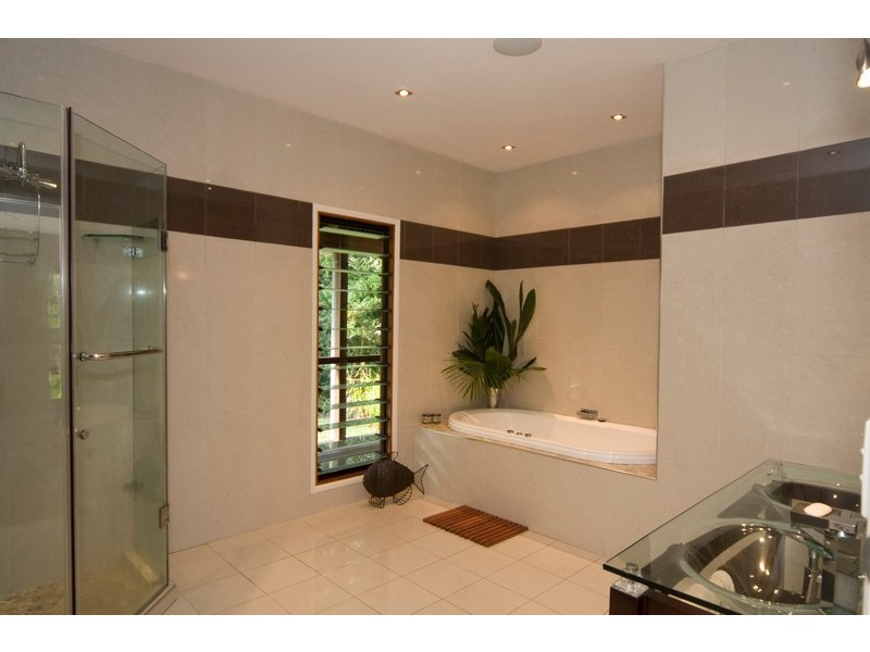 42 Mapleton Forest Road, Mapleton QLD 4560