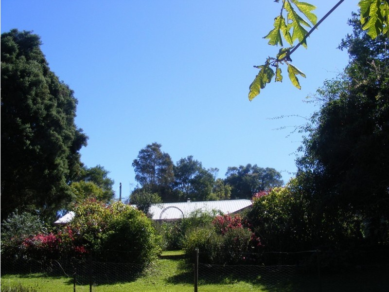 28 Mary Cairncross Avenue, Maleny QLD 4552