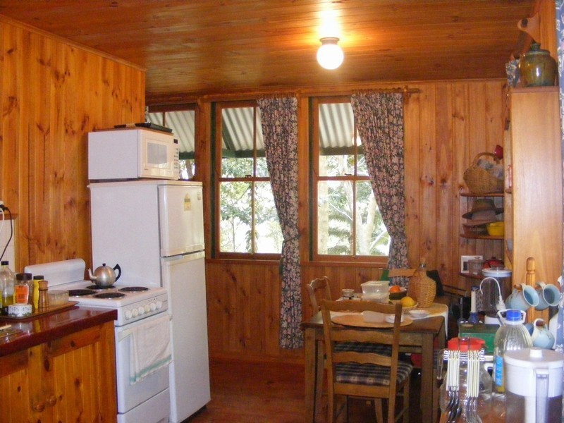 15 Hillfoot Lane, Montville QLD 4560