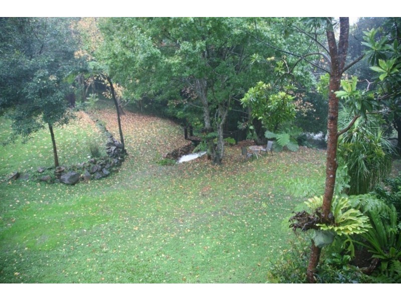 20 Palm Street, Maleny QLD 4552