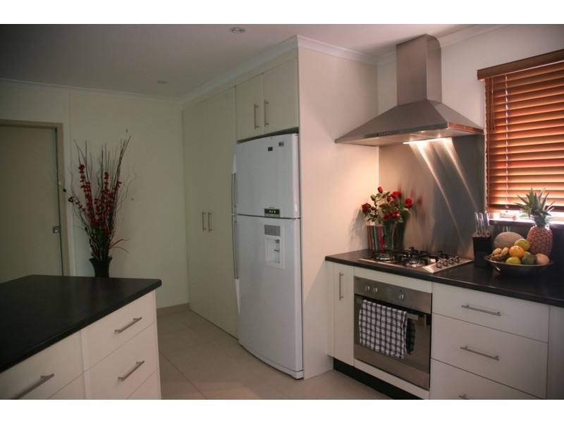 20 Palm Street, Maleny QLD 4552