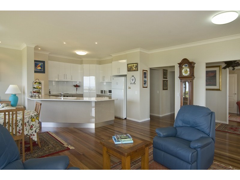 28 Ringwood Lane, Mapleton QLD 4560