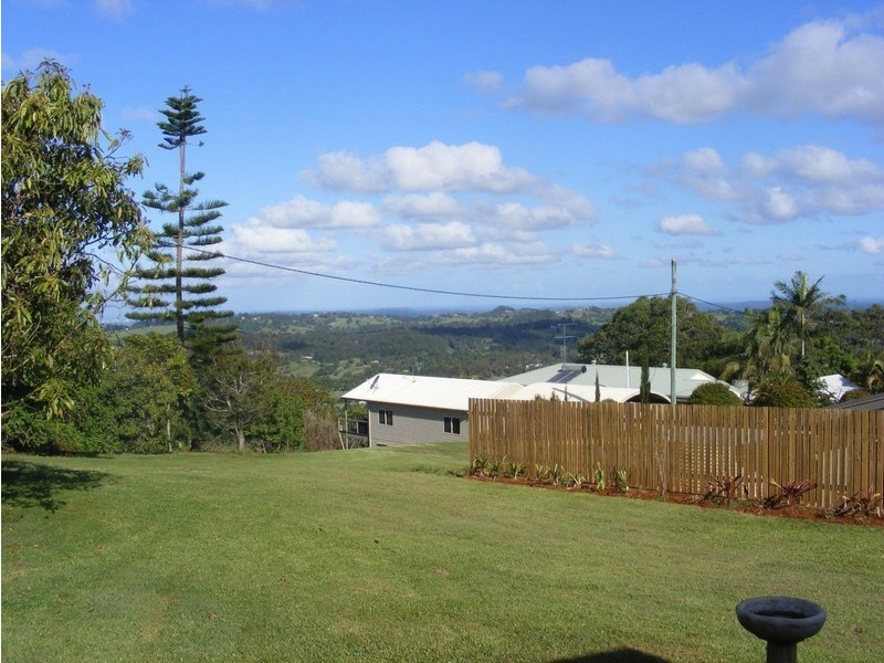 38 Post Office Road, Mapleton QLD 4560