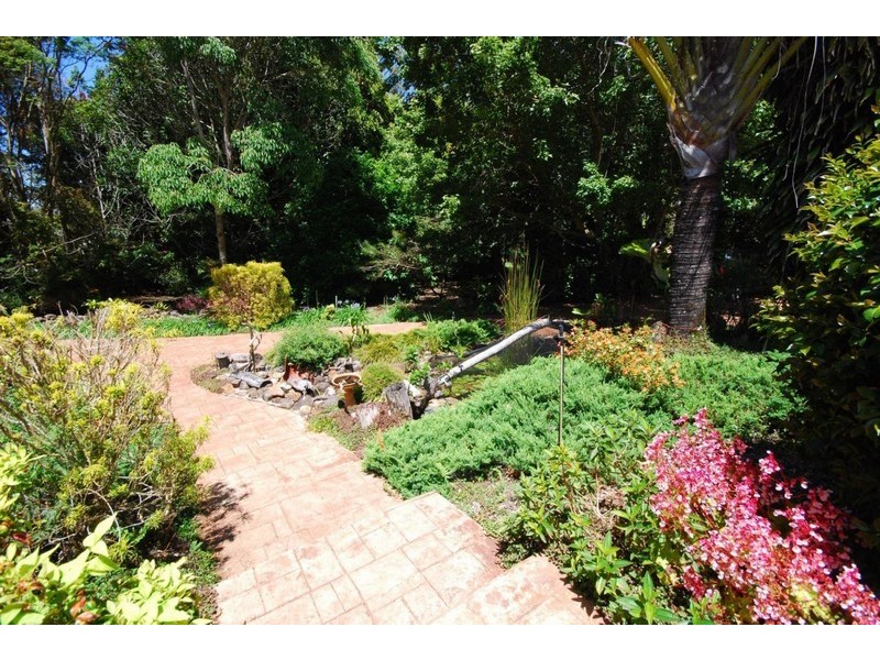 8 Thynne Court, Maleny QLD 4552