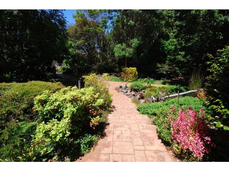 8 Thynne Court, Maleny QLD 4552