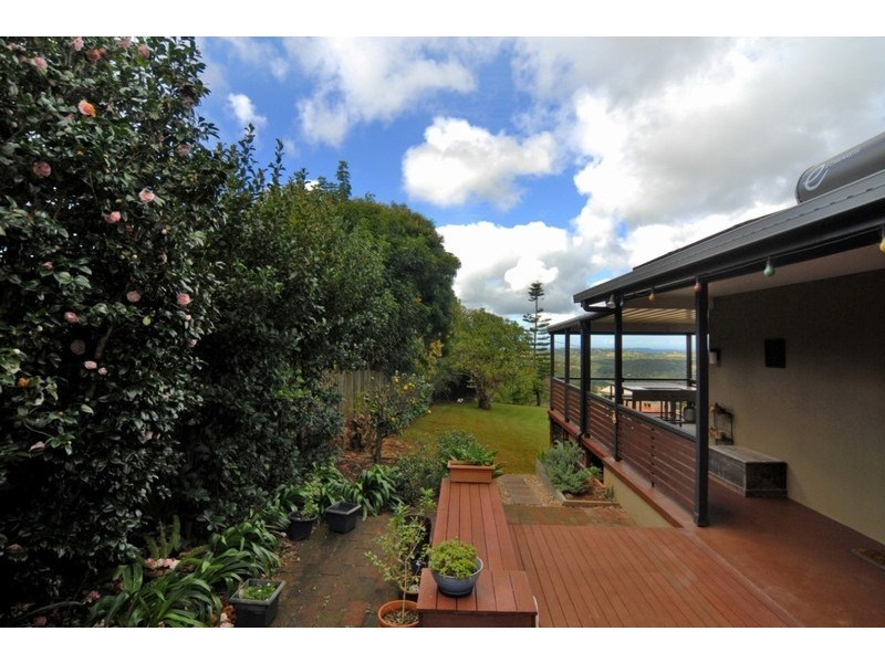 38 Post Office Road, Mapleton QLD 4560