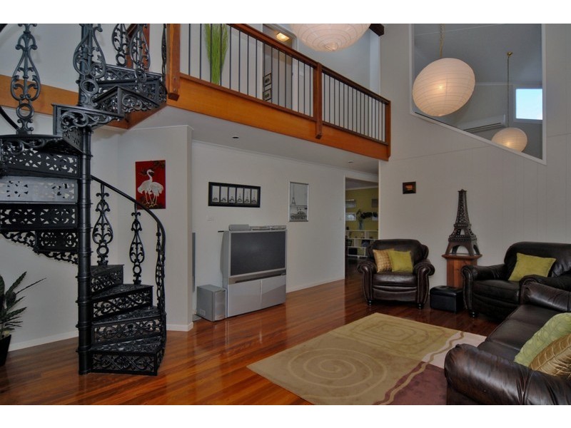 38 Post Office Road, Mapleton QLD 4560