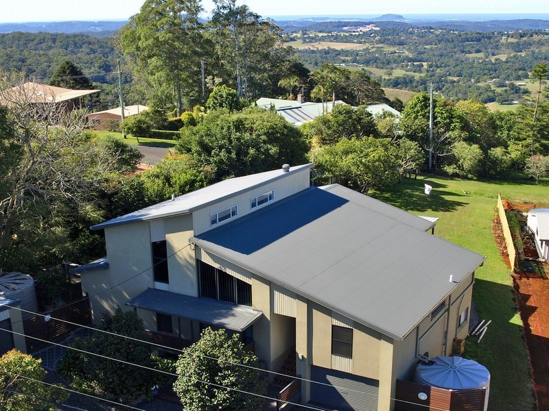 38 Post Office Road, Mapleton QLD 4560